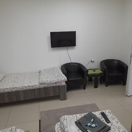 Ferienwohnung Apartman Mladenovic Zaječar Exterior foto