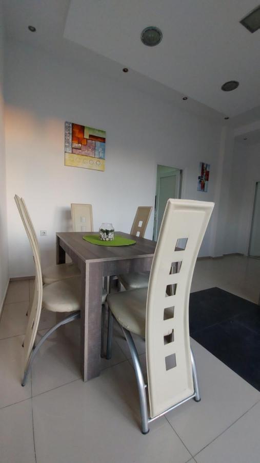 Ferienwohnung Apartman Mladenovic Zaječar Exterior foto