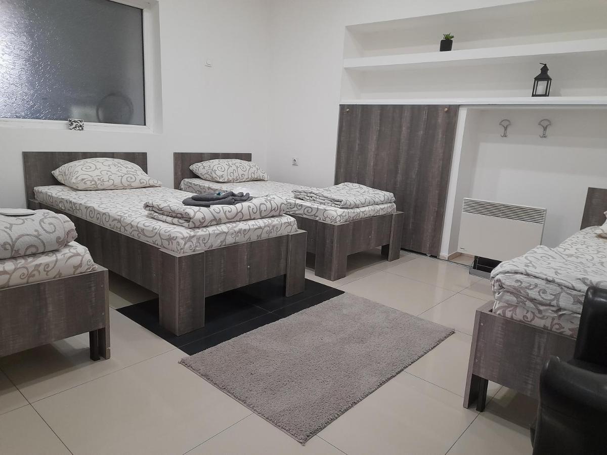 Ferienwohnung Apartman Mladenovic Zaječar Exterior foto